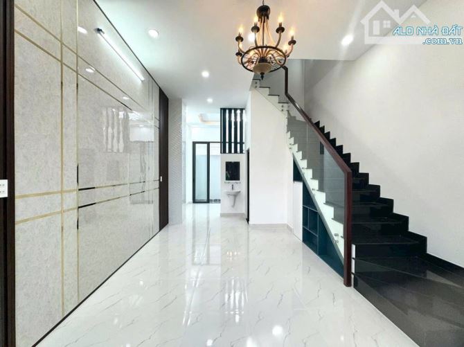 Nhà mới , Đ Hoàng Dư Khương,P12,Q10 . 69,5m² ( 5m x 13,9m )Giá 3.360tỷ - 7