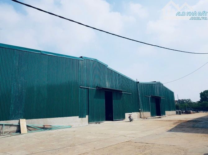 Cho thuê kho  1300m2 Việt Hùng, Đông Anh