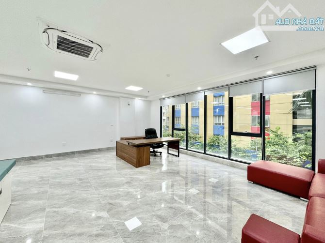 Cho thuê văn phòng tại Khương Đình sàn 90m2 view cực đẹp giá cực sốc