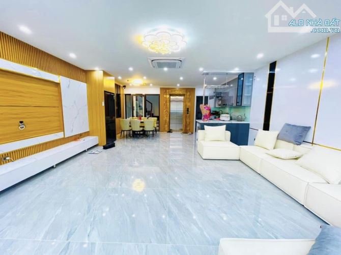 BÁN NHÀ PHỐ VĂN CAO 7, 50M2, MT 4,5M, ÔTÔ ,NGÕ THÔNG, KINH DOANH ĐỈNH GIÁ CHỈ 10,8 TỶ - 1