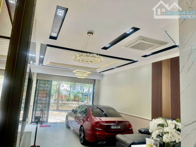 Nhà phố  7x20=140m2 xây 3 lầu, có hầm giá 24 tỷ - 4