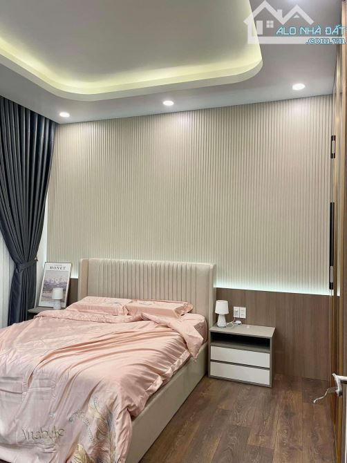 Bán nhà Thượng Thanh, Quận Long Biên 51m2, 5 tầng, 6.3 tỷ, hiếm, ô tô đỗ cửa, 0816.664.*** - 2