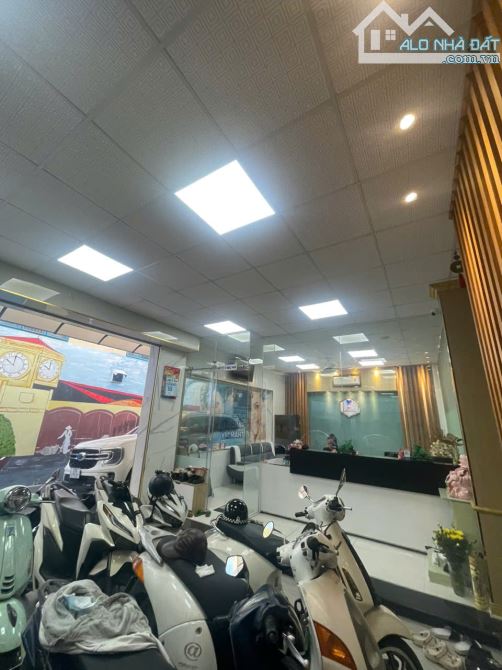 Bán Toà nhà đường Phan Anh, 135m2, 11x13m, 5 Tầng, 12PN, dòng tiền 40tr/tháng - 2