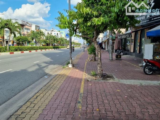 Bán tòa nhà 6 tấm mặt tiền TÔ KÝ, Q12, DT: 4.6x12m, giá 12 tỷ tl - 3
