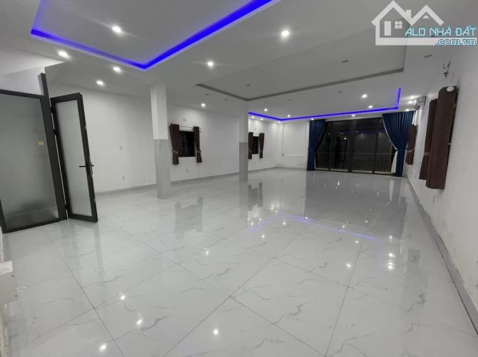 Cho thuê nhà 4 tầng làm showroom văn phòng nhà mới đẹp - 4