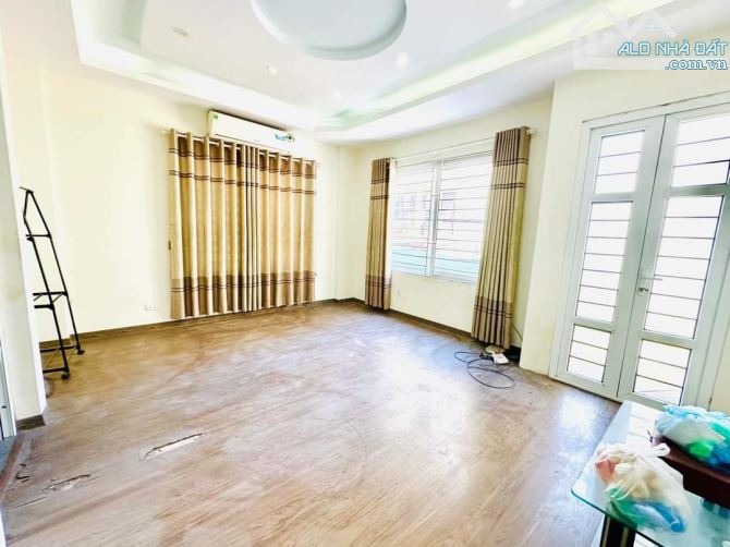 Bán Nhà Xuân Đỉnh 5T x 40m2 x 5.1mtiên Giá 9 Tỷ Bắc Từ Liêm   🏠🏠GẦN PHỐ -NGÕ NÔNG - Ô TÔ - 4