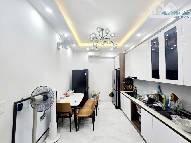 Bán nhà phân lô Nhân Chính, Txuân, kinh doanh, thang máy, 40m2,7.3 tỷ - 4