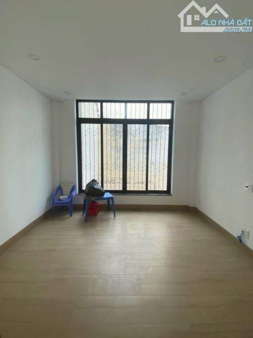 Bán nhà Đường số 11 BHH Bình Tân DT 60m, 4x 15. 4 tầng. Giá 6,15 tỷ Bớt lộc  Vị trí đẹp, h - 6