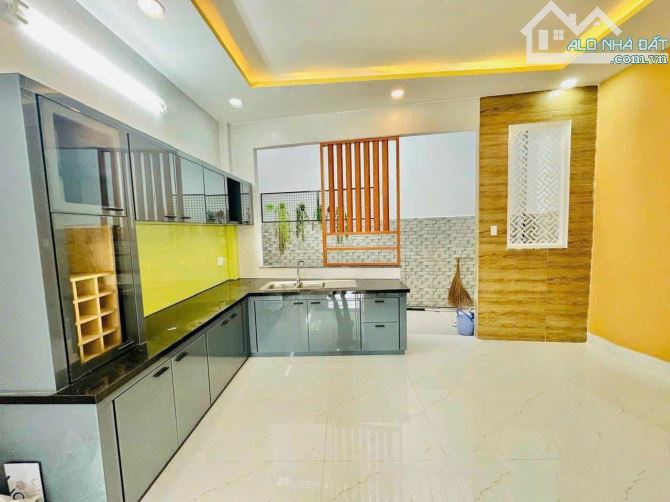 Bán Nhà Mặt Tiền 4.6m x 15.5m 68m2 Chào 7 Tỉ x - 6