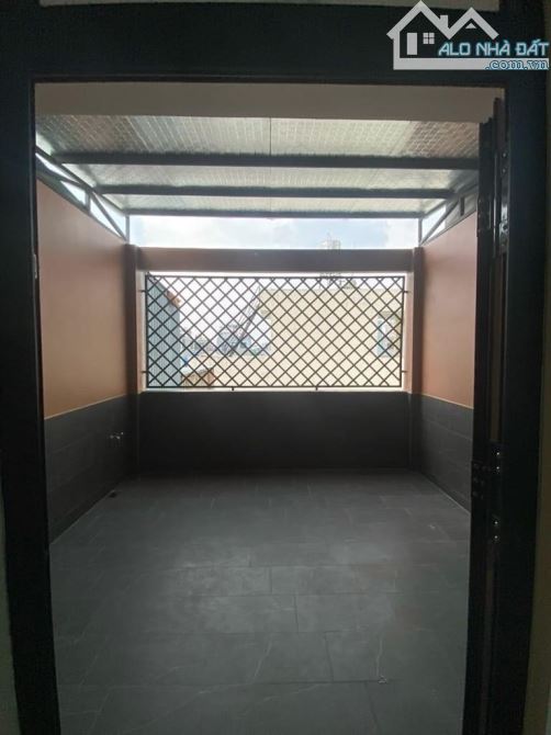 Bán nhà Đường số 11 BHH Bình Tân DT 60m, 4x 15. 4 tầng. Giá 6,15 tỷ Bớt lộc  Vị trí đẹp, h - 7