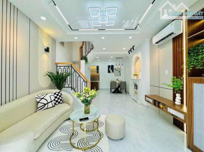 Khu vực trung tâm Quận 1_ Nhà Mặt tiền đường Nguyễn Phi Khanh BÁN🔈 Dt: 52.2m2/ 6 tỷ 780💵