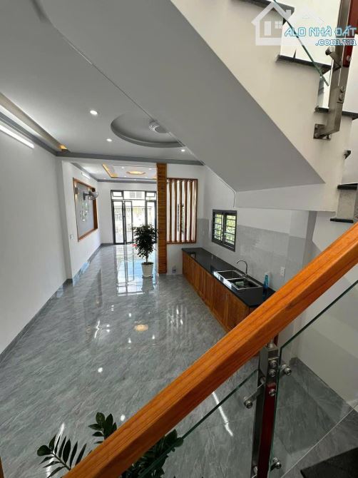 [2.7 Tỷ] Bán Nhà mê hẻm 138 Y Wang, Ea Tam ,4x50m,Thổ cư 189m2,3PN,Tây