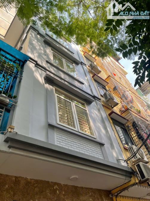 BÁN NHÀ NGÕ NÔNG GẦN PHỐ 12 TỶ 60m 5 TẦNG MT 4m 2 THOÁNG TRƯỚC SAU HOÀNG HOA THÁM BA ĐÌNH