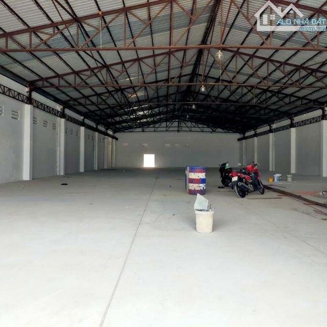 Cho thuê kho Tỉnh Lộ 10,Bình Tân diện tích tổng: 1.200m2, kho: 1.000m2