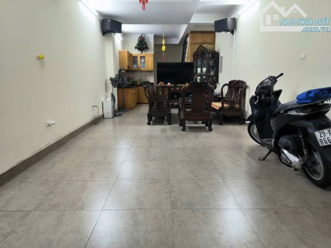 BÁN NHÀ MẶT PHỐ KINH DOANH BỒ ĐỀ 68M2, 5 TẦNG DÂN XÂY, NỞ HẬU, Ô TÔ TRÁNH, VIEW HỒ