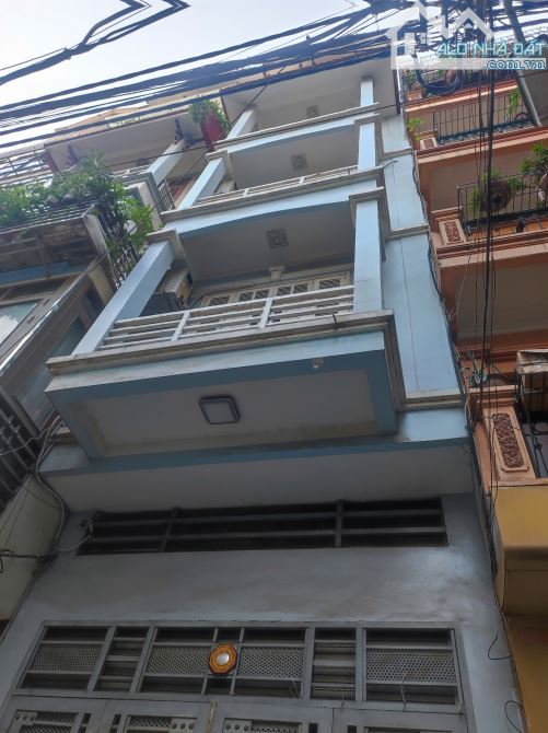 Cho thuê nguyên căn 60m2*5 tầng phố Thái Thịnh, Đống Đa