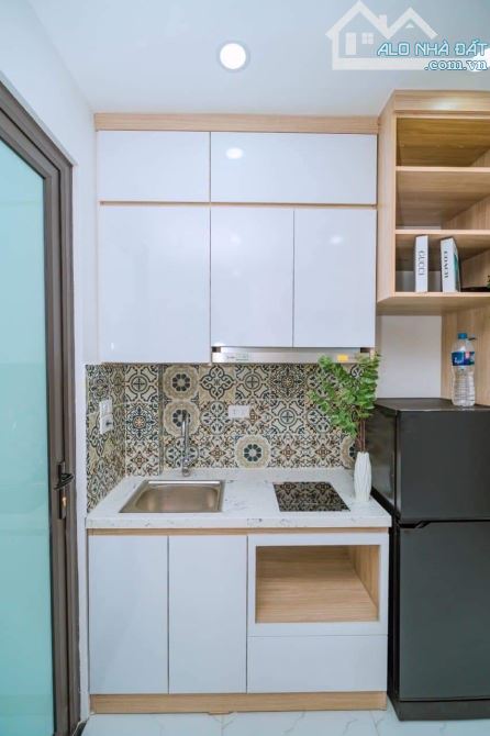 Tòa CHDV cao cấp Dịch Vọng, Cầu Giấy 60m2 7T MT 12m Tổng 15P studio full Dòng tiền 90tr/th - 10