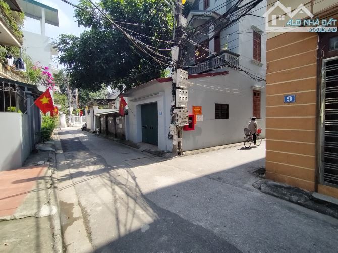 HƠN 7 TỶ - 68M2 GIANG BIÊN - LONG BIÊN -:HÌNH THỬA SIÊU ĐẸP - NGÕ THÔNG - Ô TÔ VÀO NHÀ - 1