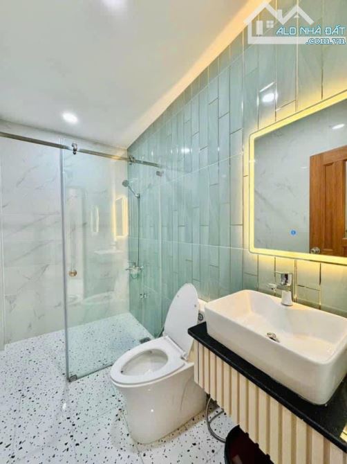 Định cư bán nhà hẻm 7m, cho thuê 17 triệu. Chỉ 3,68tỷ- 56m2. Hoa Mai, Phường 2, Phú Nhuận. - 1