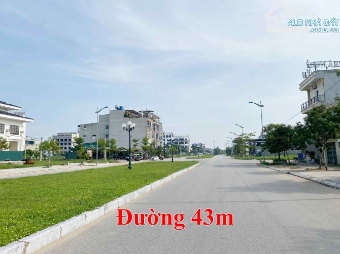 CHÍNH CHỦ NHỜ BÁN GẤP LÔ ĐẤT ĐƯỜNG 43M, CÁCH BIỂN SẦM SƠN 300M, CÁCH CÔNG VIÊN 2KM - 1