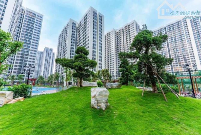 Bán căn hộ chung cư 2 phòng ngủ Thủ Đức KDT 271ha Vinhomes Grand Park - 1