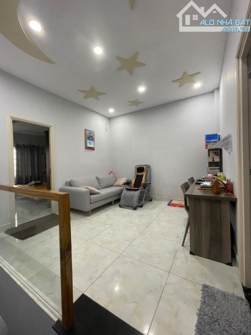 Bán nhanh giá mềm Nhà đường tô hiến thành Quận 10 DT: 6.3mx12m 2 Tầng Giá chỉ 6 Tỷ - 1