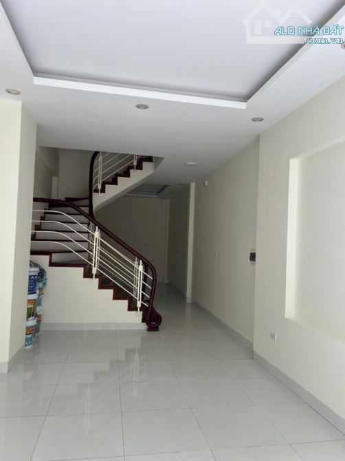 Bán nhà Tư Đình, đường ô tô, Gara 5 chỗ, 46m2, 5 tầng, 6.8 tỷ - 2