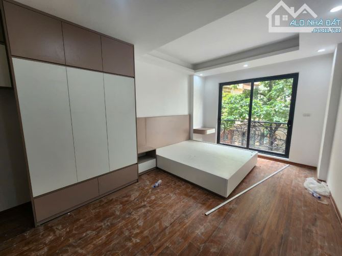 Cho Thuê CCMN 144 Phùng Khoang 30m2 Studio Full Nội Thất ,Thang Máy Ban Công Giặt Riêng - 2