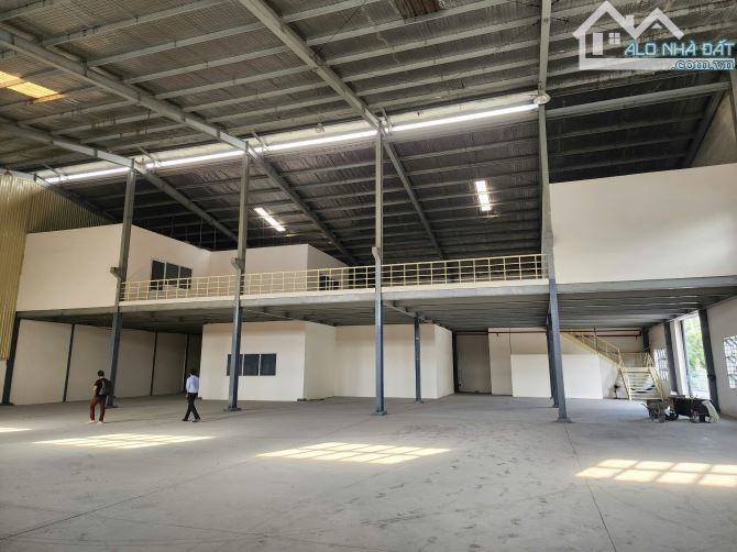 * Cho thuê kho xưởng*1.660m2 trong KCN Cát Lái, Quận 2 - 2