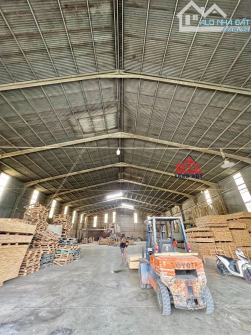 Cho thuê xưởng gần trạm cân phường tân hoà 1500m2 - 2