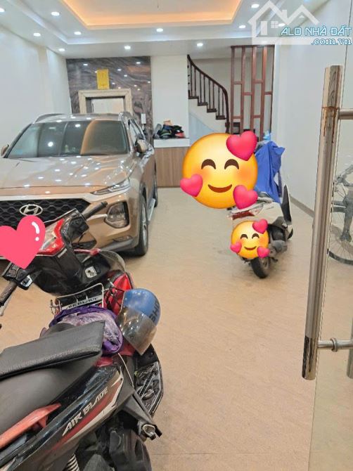 HOÀNG CẦU 60M2  MT5  GIÁ 14.8 TỶ ,   OTO, PHÂN LÔ, THANG MÁY - 3