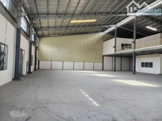 * Cho thuê kho xưởng*1.660m2 trong KCN Cát Lái, Quận 2 - 3