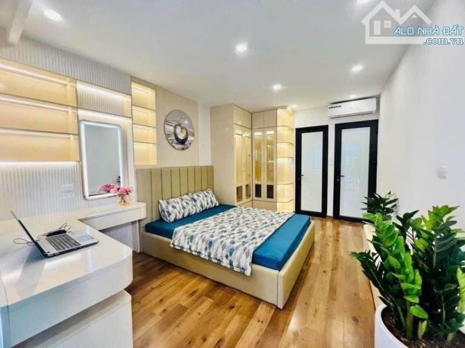 🏡CHỈ HƠN 3đ -25m2 - Chợ Khâm Thiên - 2 rẽ ra ngay đường lớn - 3