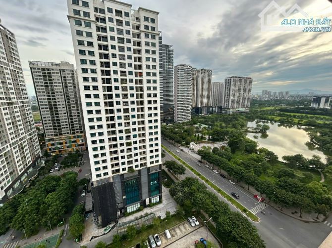 Bán căn hộ chung cư khu NGOẠI GIAO ĐOÀN - View hồ - 94M, 3PN 2WC 2 LOGIA - CHỈ 6,XX TỶ - 5