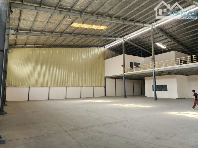 * Cho thuê kho xưởng*1.660m2 trong KCN Cát Lái, Quận 2 - 5