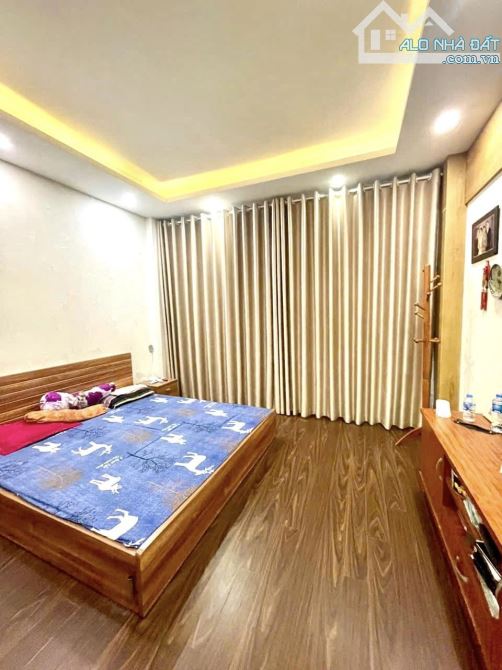 BÁN NHÀ NGÕ NÔNG GẦN PHỐ 12 TỶ 60m 5 TẦNG MT 4m 2 THOÁNG TRƯỚC SAU HOÀNG HOA THÁM BA ĐÌNH - 6
