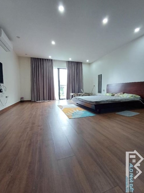 Bán nhà Khu Vip Tân Mai - 7 Tầng,thang máy - 51m2 ,giá 19.5 Tỷ - 7