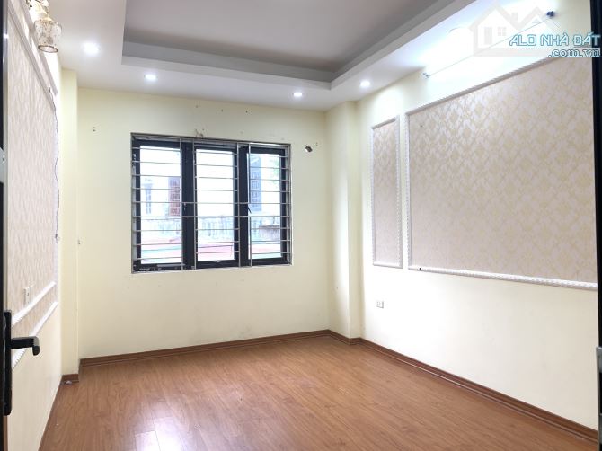 Nhà Xây mới Phú Lương, tô đậu cửa ngõ thông, 32m² - 5T - 4PN,lh