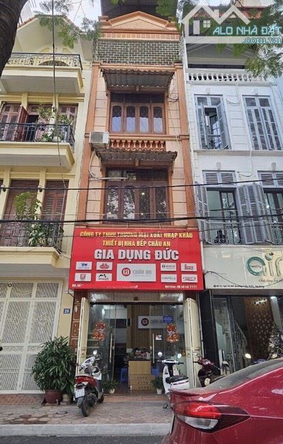 Bán nhà gần ngã tư Khuất Duy Tiến – Nguyễn Xiển 4 tầng 54m2 ngõ 2 ôtô tránh, có vỉa hè