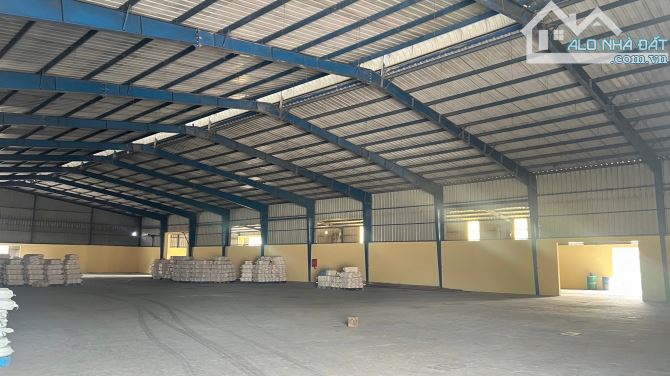 Cho thuê các kho xưởng gần KCN Xuyên Á 1987m2; 4452m2; 5868m2 DT 824,Mỹ Hạnh Nam, Long An