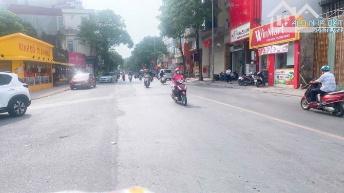 NHÀ ĐẸP NGUYỄN SƠN 55M, 5T, NỞ HẬU, FULL NỘI THẤT, Ô TÔ NGỦ TRONG NHÀ, THÔNG CÁC NGẢ.