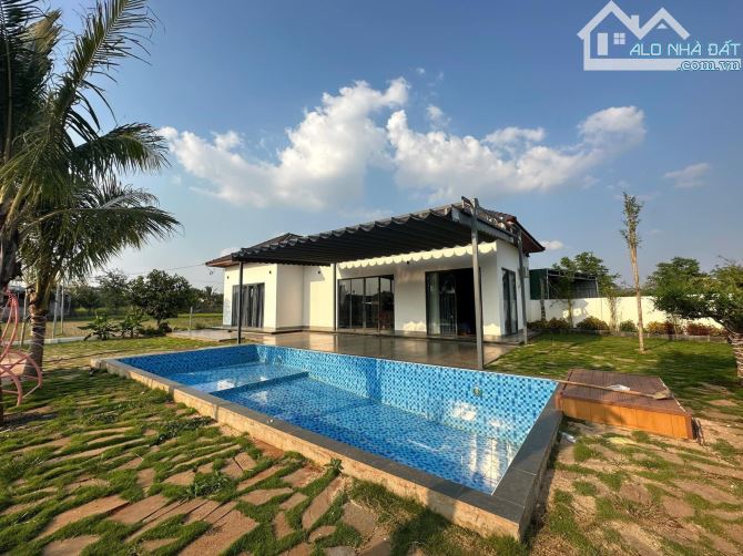 Villa Ywang – Eakao 3 mặt tiền có hồ bơi