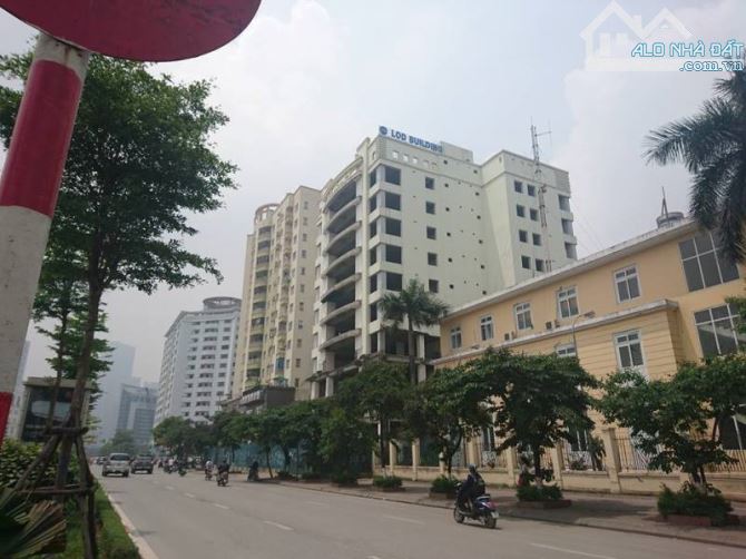 Bán sàn văn phòng tòa 70 Nguyên Hồng 347m2 - 1