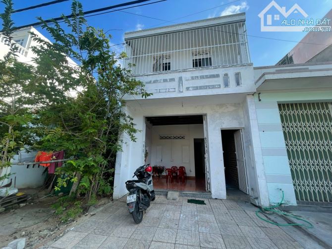 Bán nhà mặt tiền đường Triệu Quang Phục, Vĩnh Hoà, Nha Trang ( ngang 4,5m ) giá 3,1 tỷ - 1