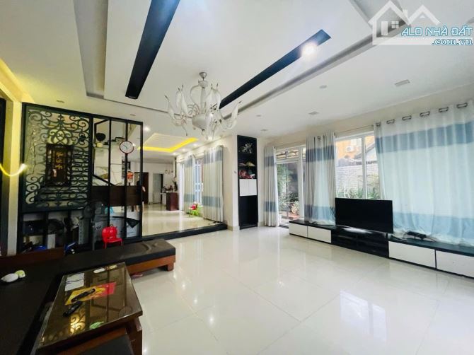 BÁN 324M2 + BIỆT THỰ MẶT TIỀN KINH DOANH NHẬT LỆ, HUẾ - HÀNG KHỔ CỰC HIẾM .. GIÁ RẺ SỐC ❌ - 2
