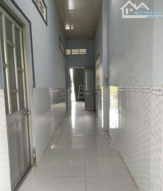 Bán gấp căn nhà cấp 4 ngay  TT Củ Chi, 162m2 690 triệu, Sổ hồng sang tên ngay - 2