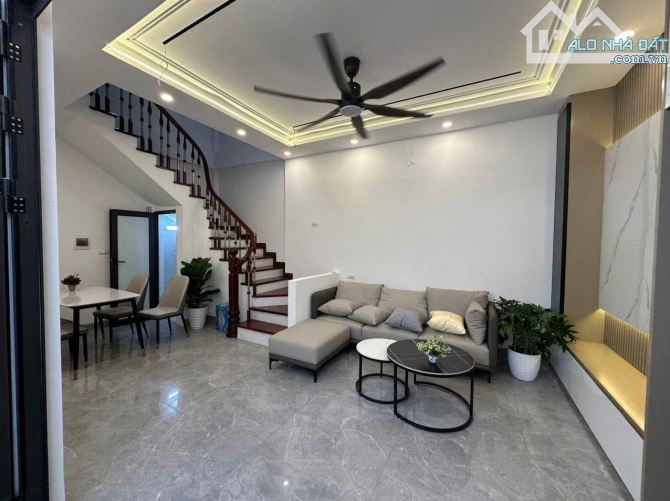 Nhà mới hộ khẩu Bồ Đề 49m2 x 6T ngõ thông, tiện ích số 1 quận. Full nội thất ở luôn. 7,6tỷ - 3