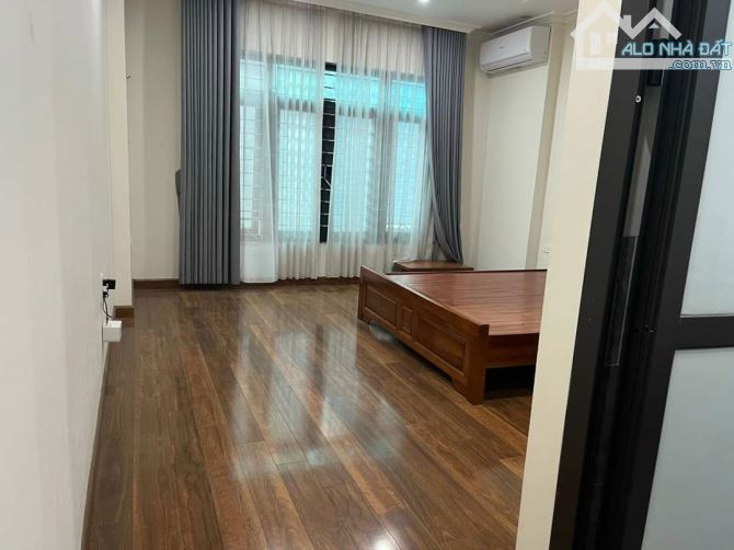 Bán nhà Xuân Phương,  ô tô vào nhà,  ngõ thông,  40m2, 5 tàng,  giá 5,95 tỷ - 4