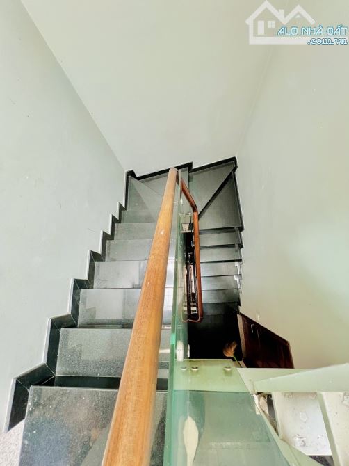 Bán gấp Phùng Chí Kiên-Tân Phú 1 sẹc 4 tầng 40M -HXH thông SHR -KQH 4.X tỷ (TL) - 4