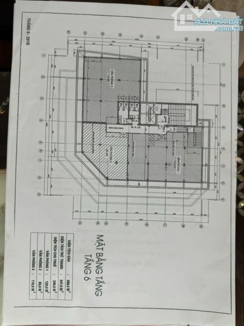 Bán sàn văn phòng tòa 70 Nguyên Hồng 347m2 - 5